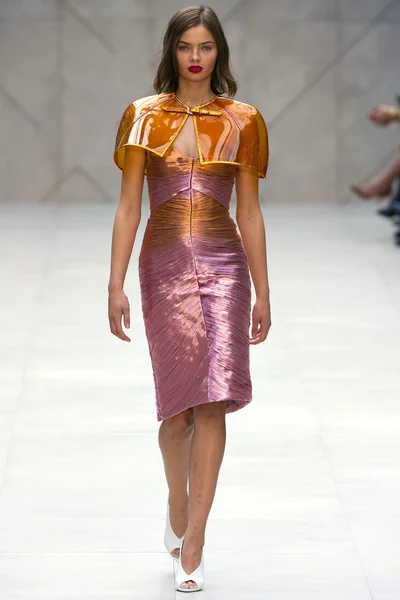 Look 3